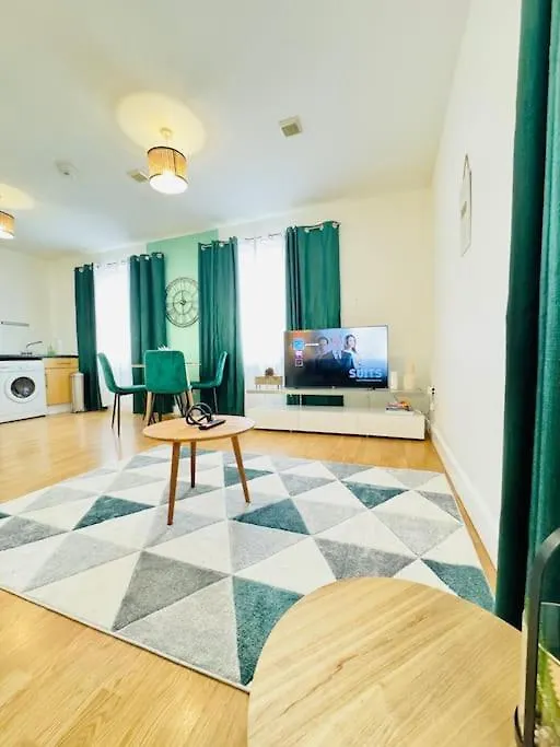 Apartment Classy Southampton City Center Apt With Free Parking