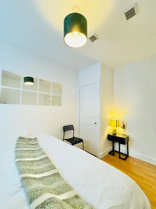 Classy Southampton City Center Apt With Free Parking 0*,  United Kingdom